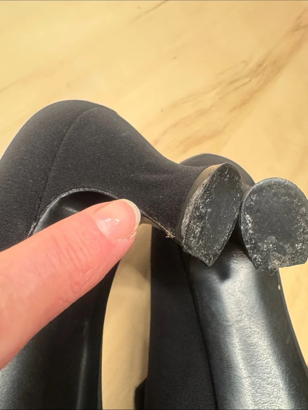 Stuart Weitzman Arsho for Stuart Weitzman Black Pointed Toe Vintage Heels 7.5